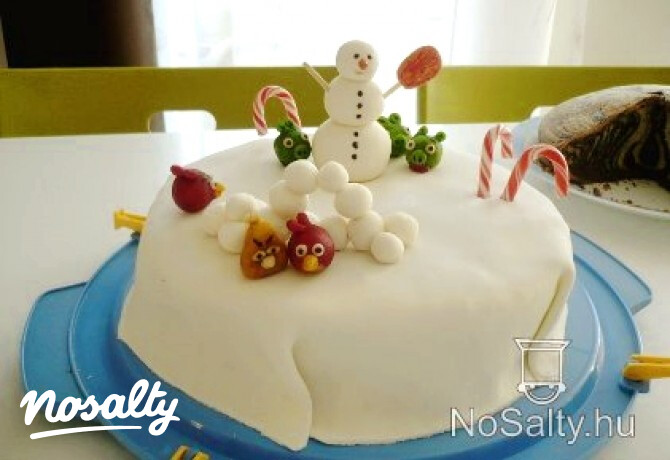 Angry Birds Seasons torta hatlaposból