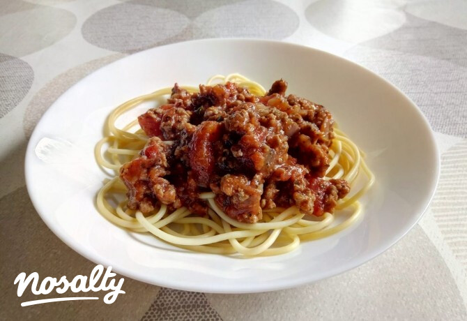 Paradicsomos, pikáns bolognai spagetti