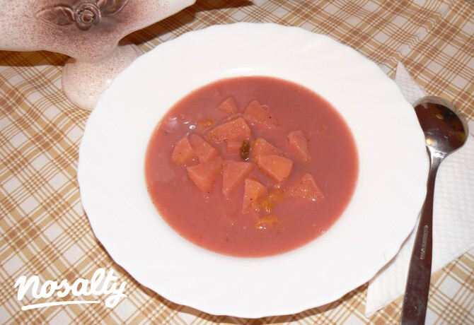 Szilva gyümölcsleves