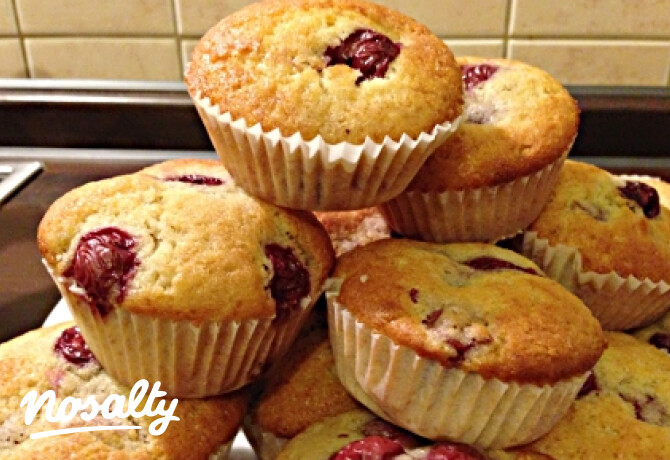 Meggyes muffin HK konyhájából
