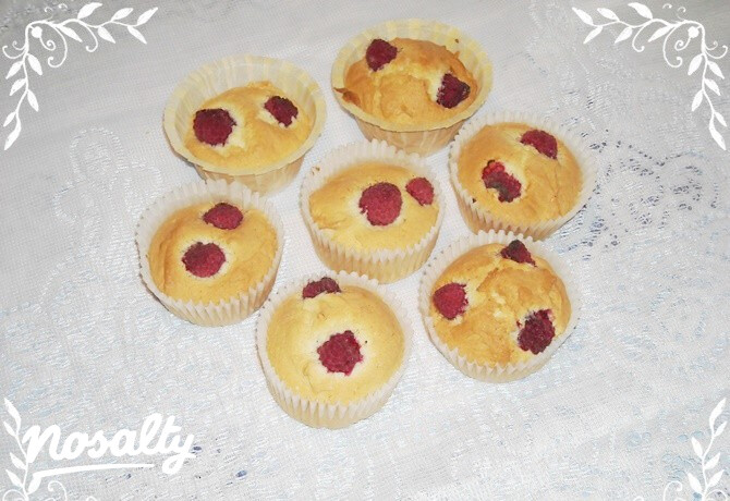 Málnás muffin tojásfehérjéből