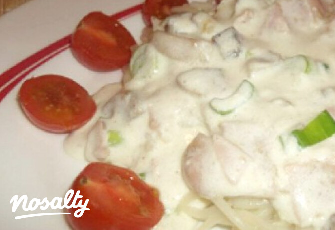 Tejfölös spagetti