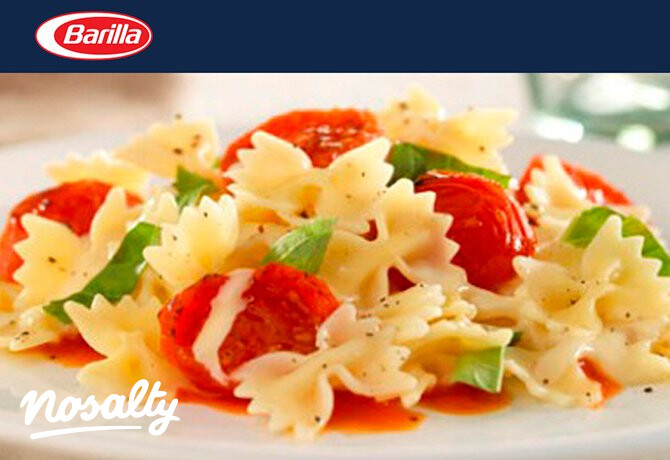 Mini farfalle tészta koktélparadicsommal és mozzarellával