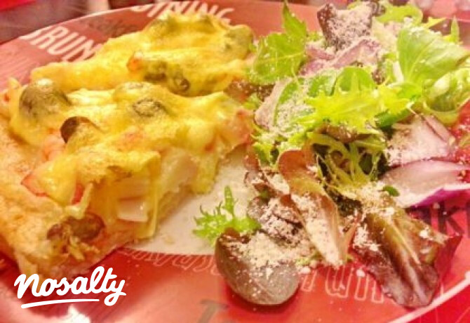 Fokhagymás tenger gyümölcsei pizza