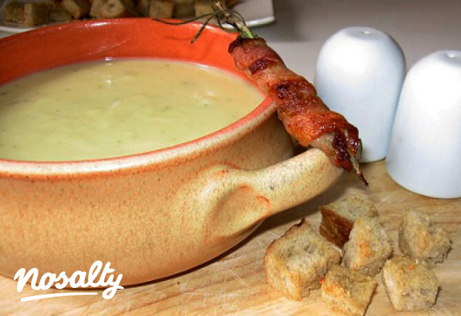 Zöldfűszeres burgonyakrémleves