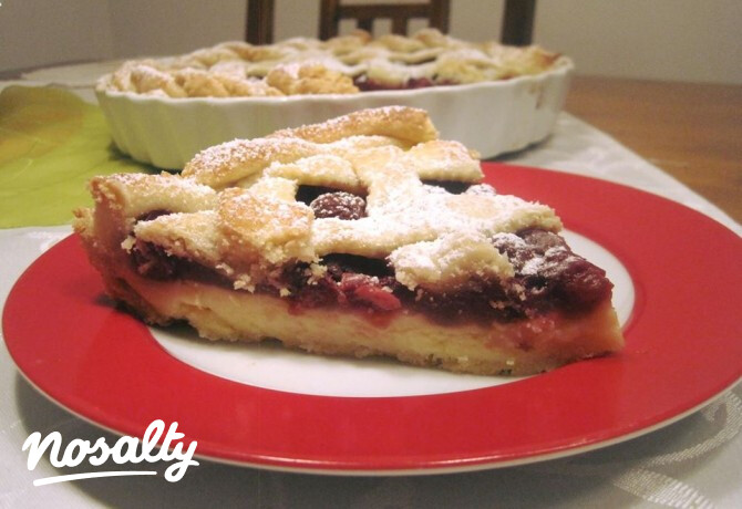 Vaníliakrémes-meggyes pite
