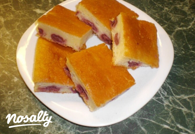 Joghurtos-meggyes sütemény