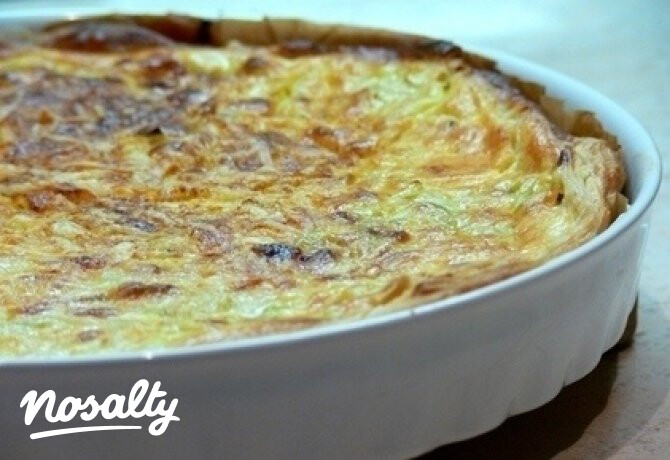 Pórés-juhsajtos quiche leveles tésztában