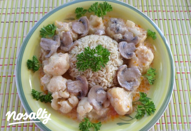 Tejfölös-gombás karfiol