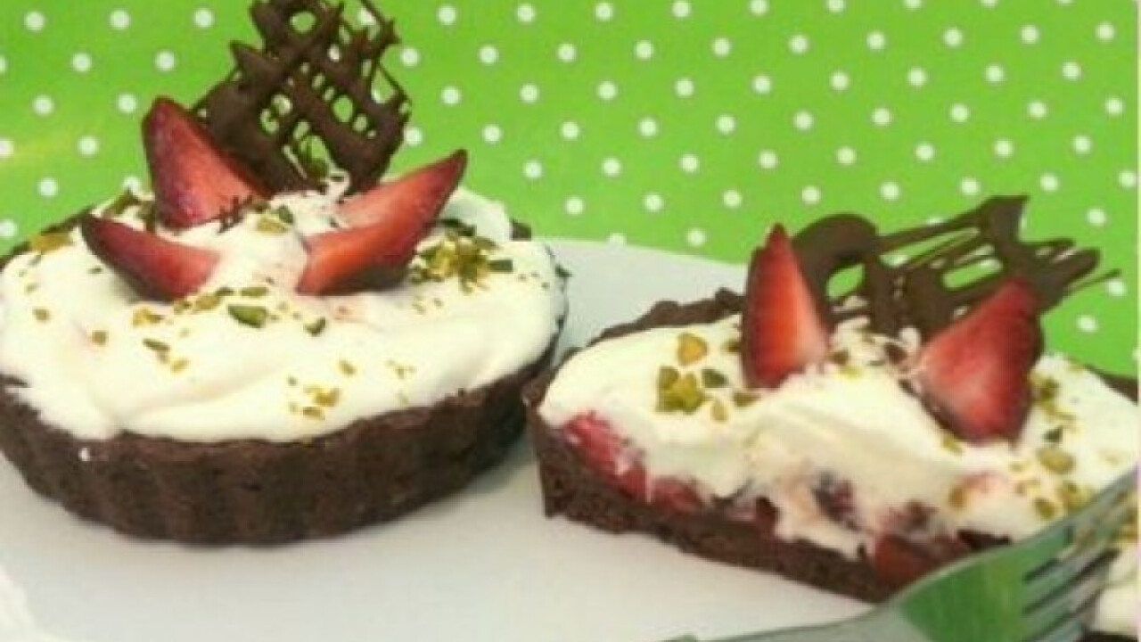Epres-csokis panna cotta pite