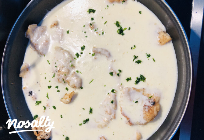 Tejszínes-parmezános csirke
