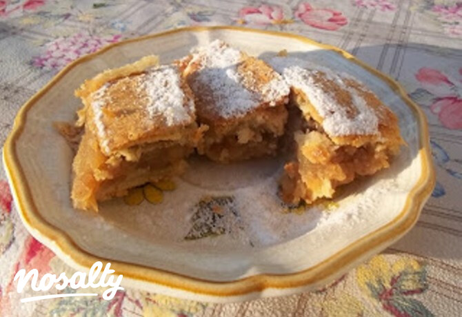 Diós-almás pite rummal ízesítve