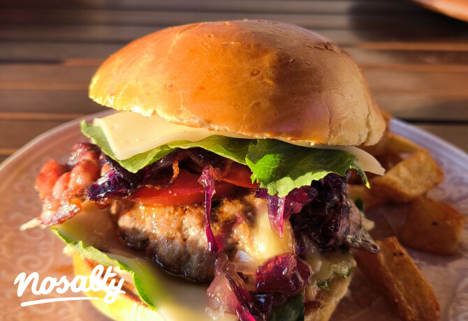 Juicy Lucy burger Picipirostól