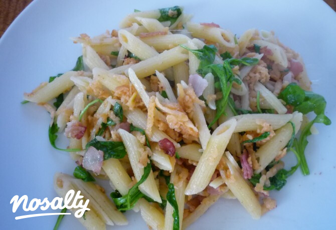 Birsalmás penne baconnel és rukkolával
