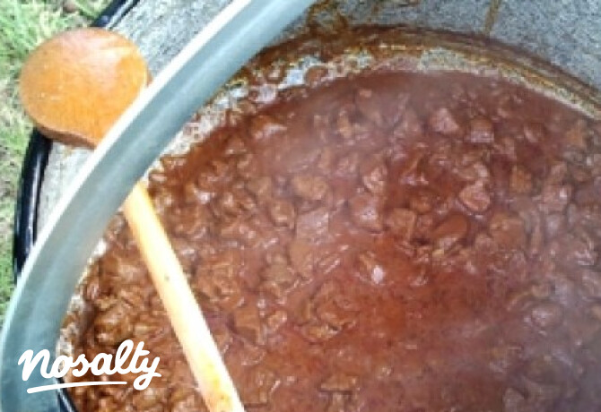 Vadpörkölt bográcsban Dorka konyhájából