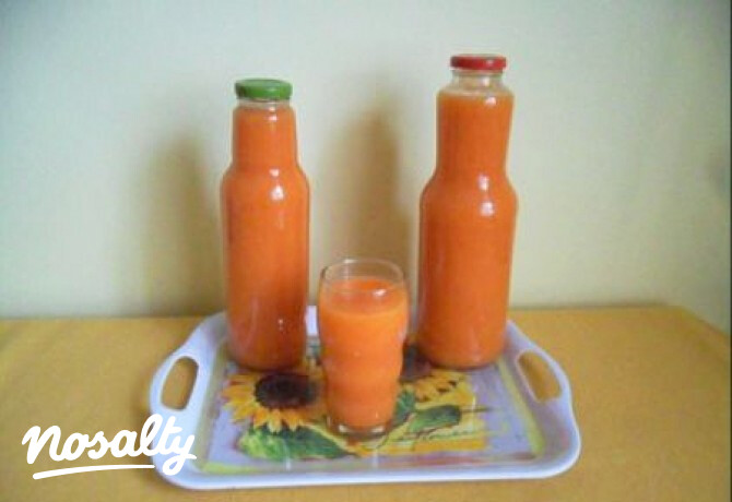 Sárgarépás-banános-citrusos ital