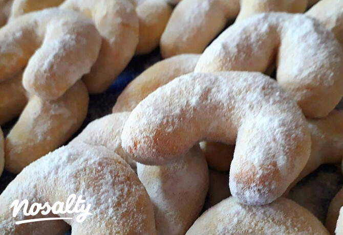 Edes Kiflicskek () Edes Kiflicskek