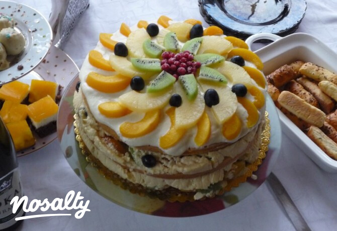 Gyümölcssaláta-torta