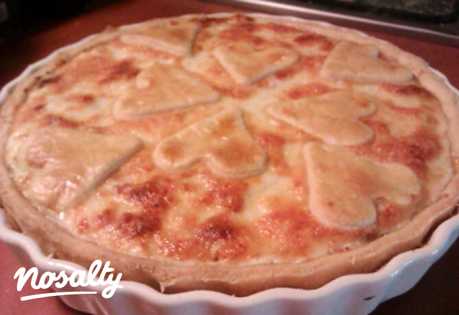 Márványsajtos-baconös pite