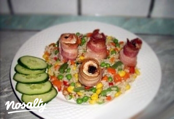 Baconba tekert aszalt szilvás pulykamell