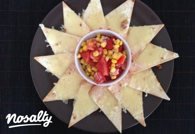 Sajtos tortilla mexikói salátával