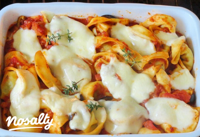 Tortellini pikáns paradicsomszósszal