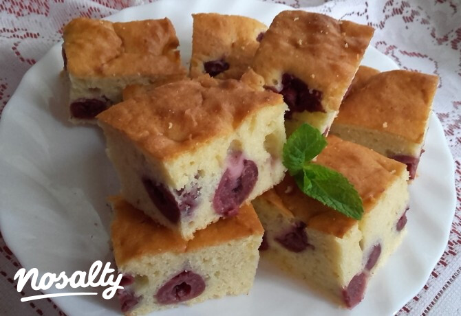 Meggyes vajas piskóta Konyhamalackától