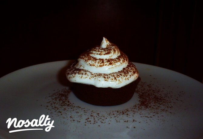 Kakaós-mogyorókrémes muffin