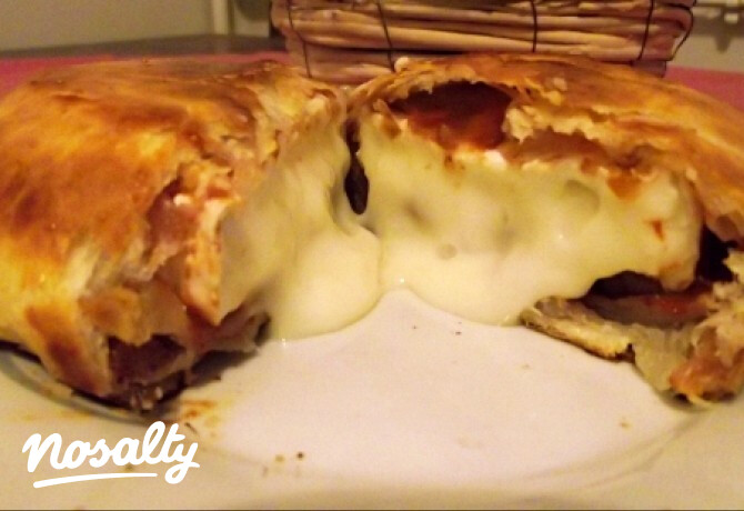 Áfonyás camembert sajt batyuban