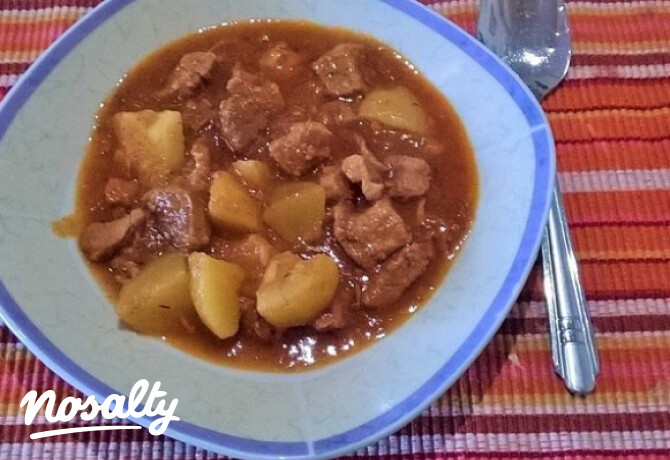 Kakukkfüves pusztapörkölt