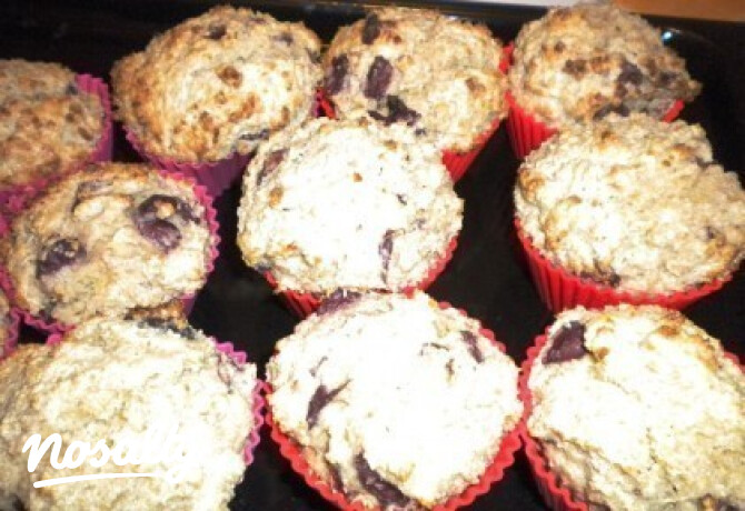 Zabpelyhes-túrós-meggyes muffin