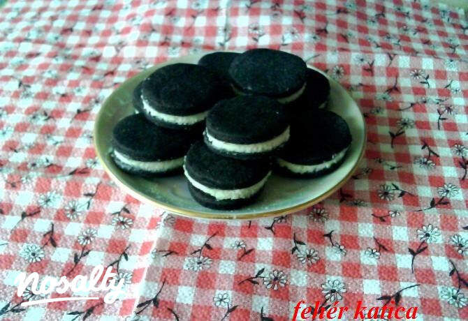 Házi Oreo keksz Katicától