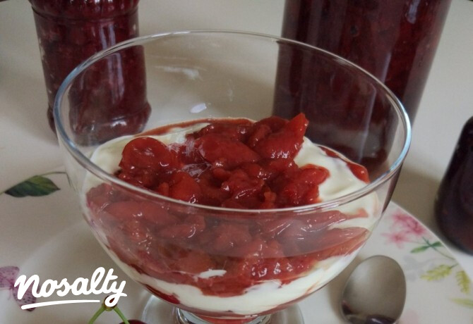 Joghurt parfait lekvárral