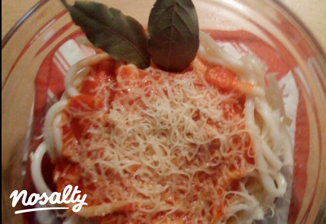 Paradicsomos spagetti Noémilau konyhájából
