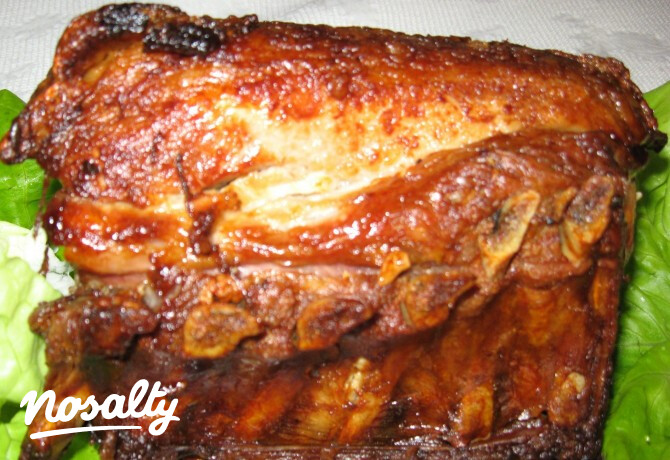 Bőrös malackaraj grillezve