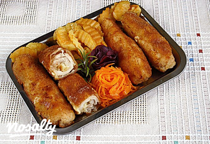 Prézlis-sajtos göngyölt csirkemell