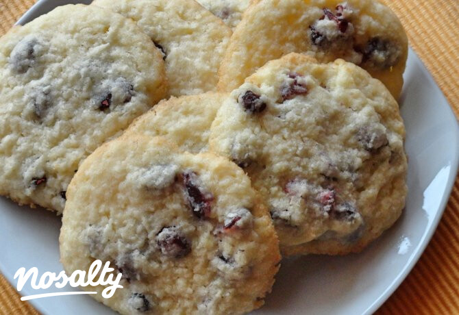 Kókuszos-cranberry cookies