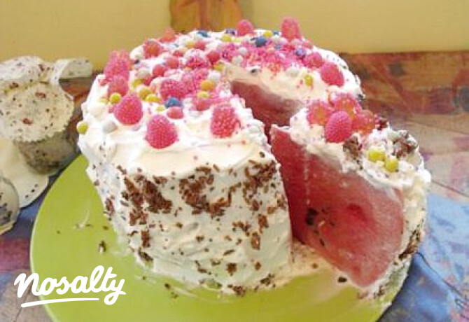Görögdinnye torta tejszínesen