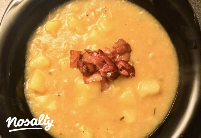 Savanyú krumplileves baconnel