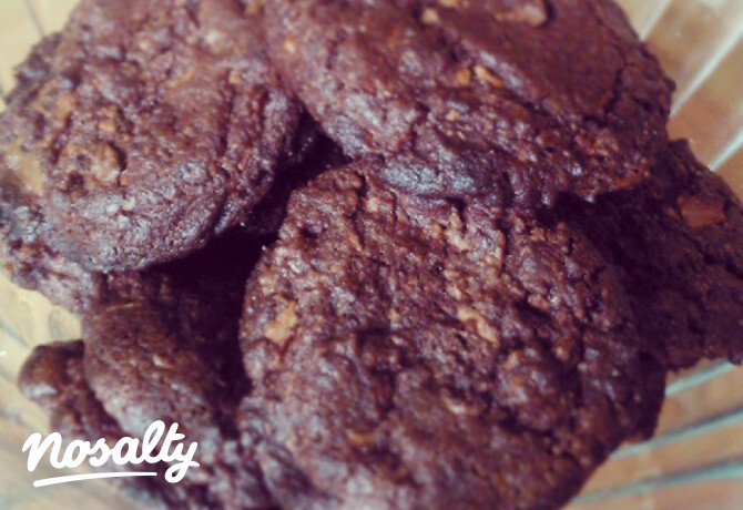 Dupla csokis-omlós amerikai cookie