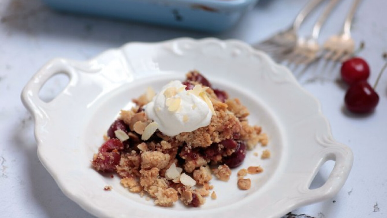 Cseresznyés crumble
