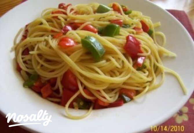 Spagetti paprikával