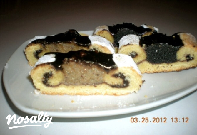 Göngyölt linzer csokimázzal