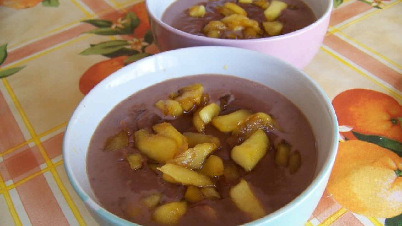 Puding karamellás almával
