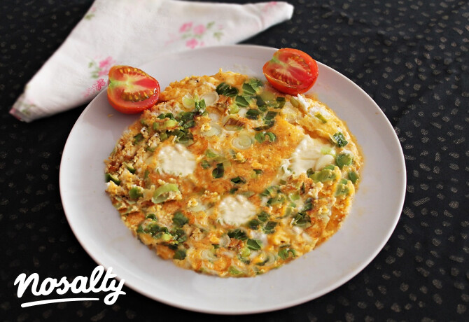 Mozzarellás frittata póréhagymával