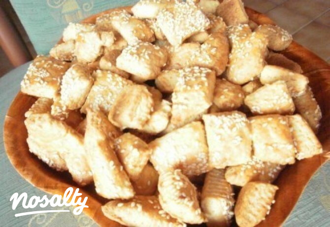 Sajtos-szezámmagos ropogós