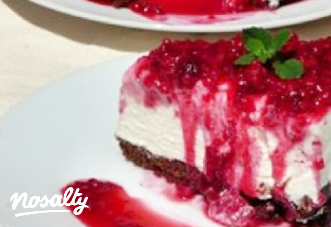 Fehér csokoládés sajttorta málnaöntettel
