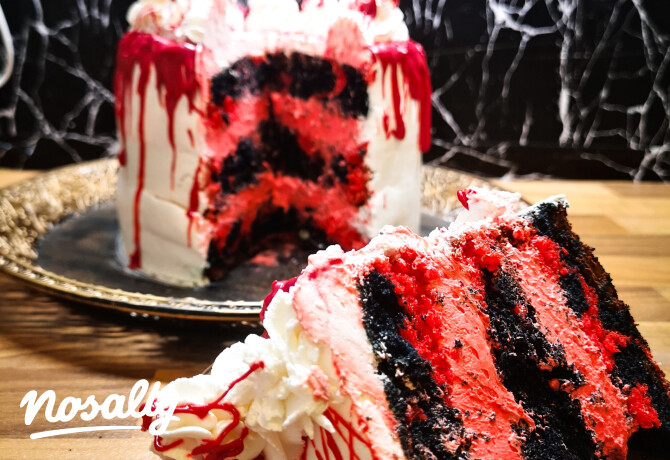 Halloweeni horror torta