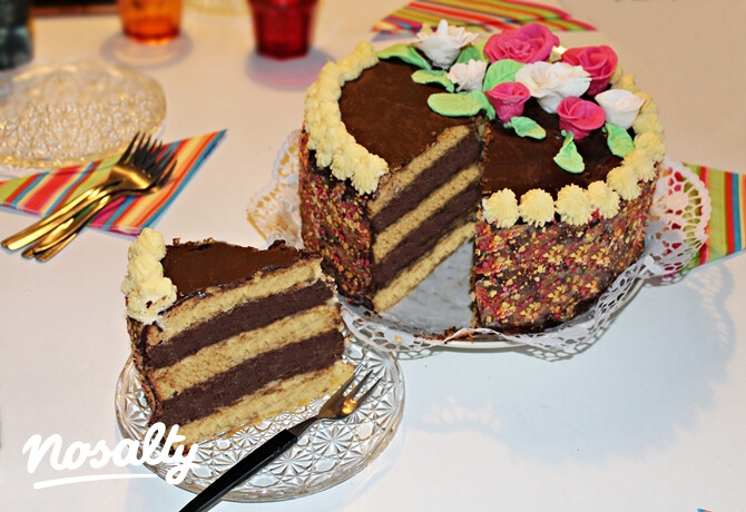 Rózsás csokoládé crémeux torta