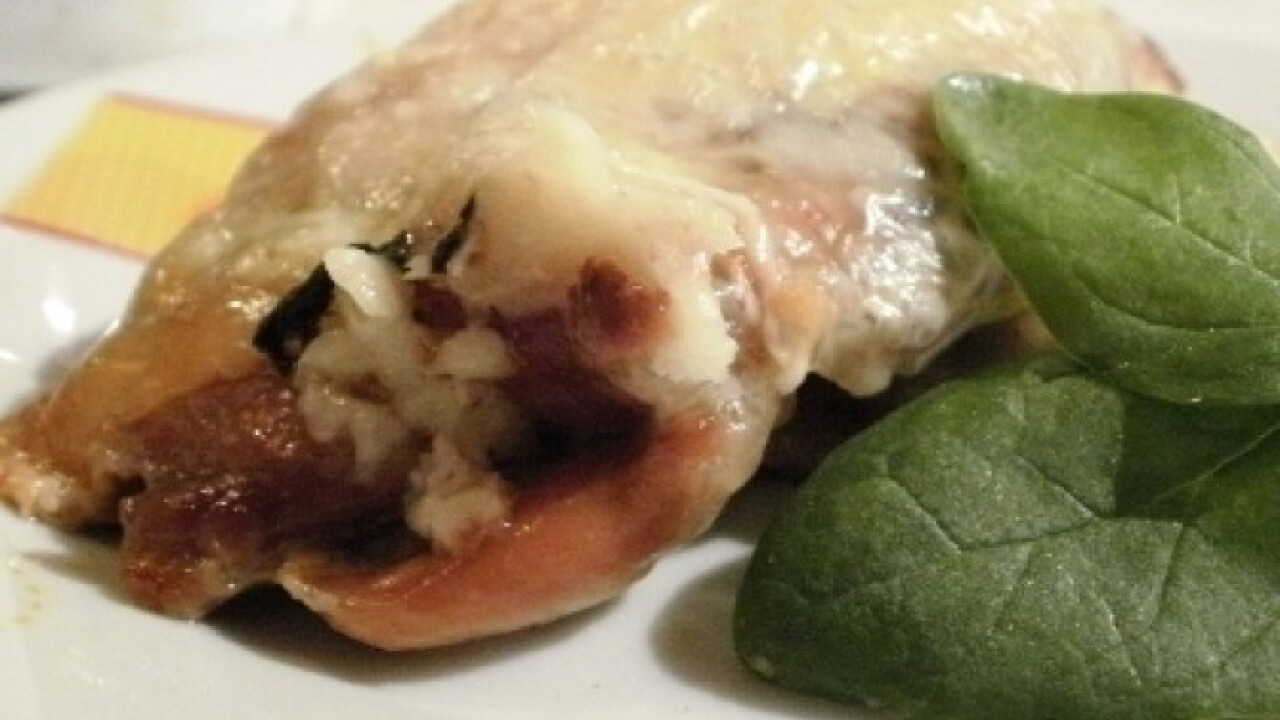 Spenótos mozzarellás csirkecomb